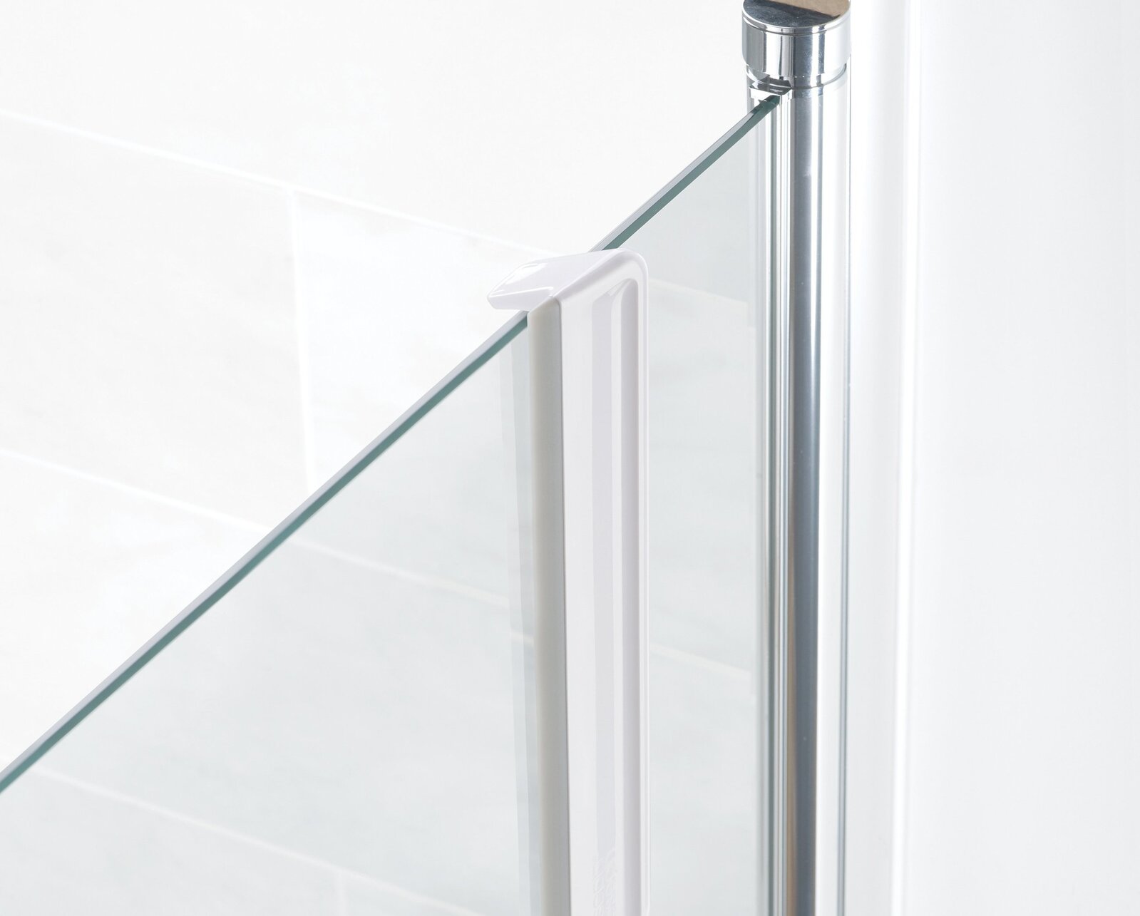 Joseph Joseph Easystore Compact Shower Squeegee