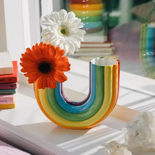DOIY Rainbow Vase