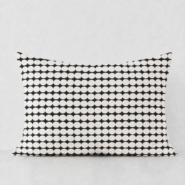 Marimekko Iso Rasymatto Pillow Case 50 x 70 cm (Off White, Charcoal)