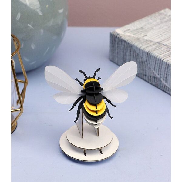 Assembli 3D Insect Bumble Bee Transparent