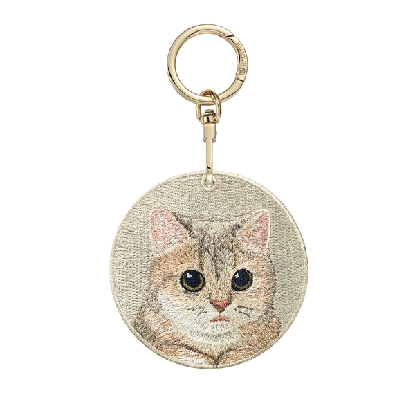Emjour Embroidered Keychain - Blue Golden British Shorthair Cat